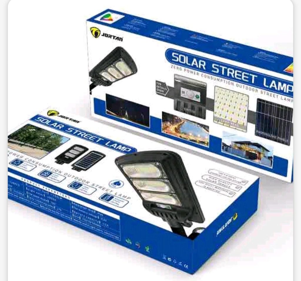 Solarni ulicni reflektor Jortan 150w