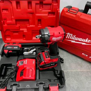 Aku udarni odvijac 1/2 Milwaukee 128V