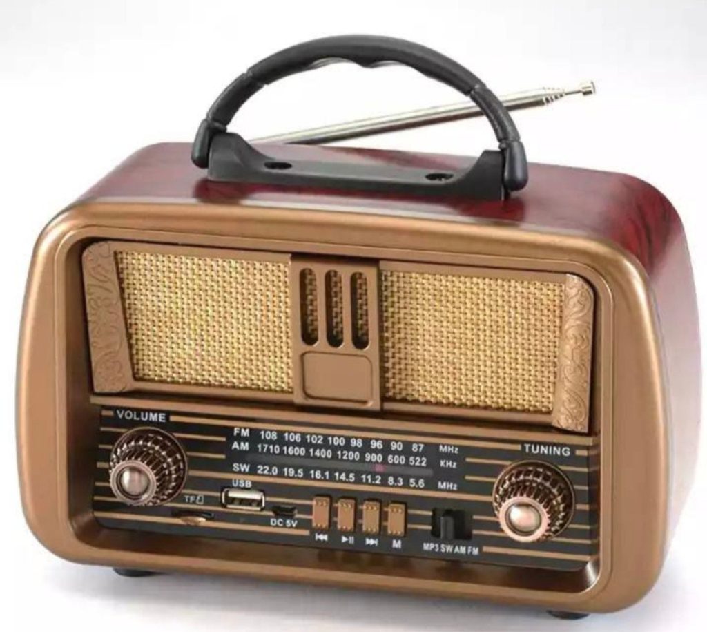 Retro radio